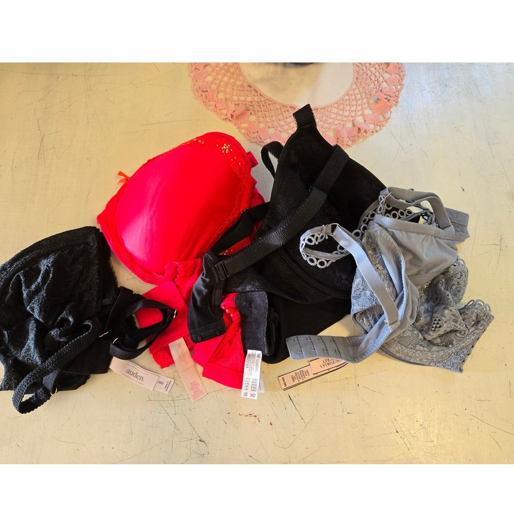 Lot of Four 36D Bras Victoria Secret Wacoal and Auden